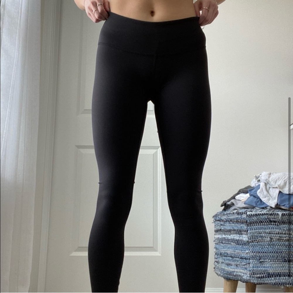 Wunder Under 25” low waisted leggings